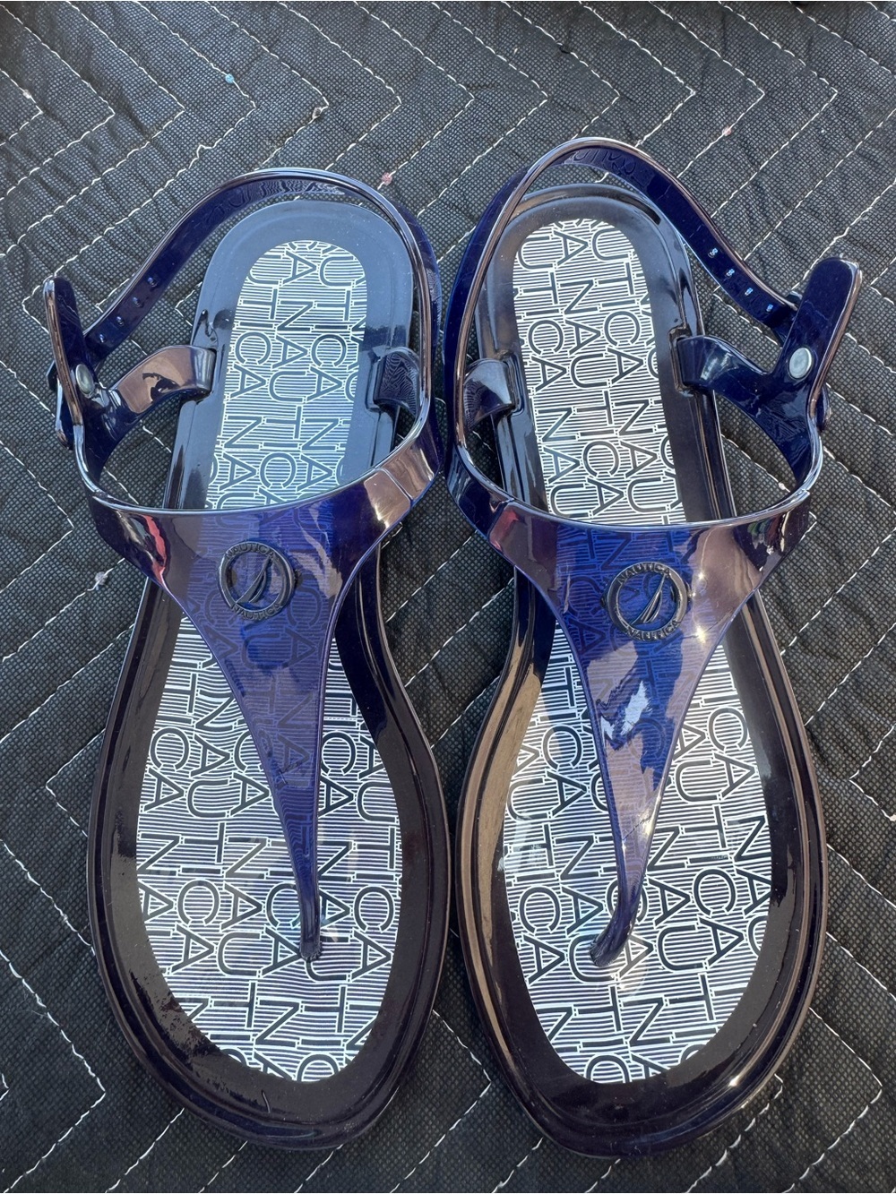 Nautica Women's Glossy Navy Jelly Thong Sandals
